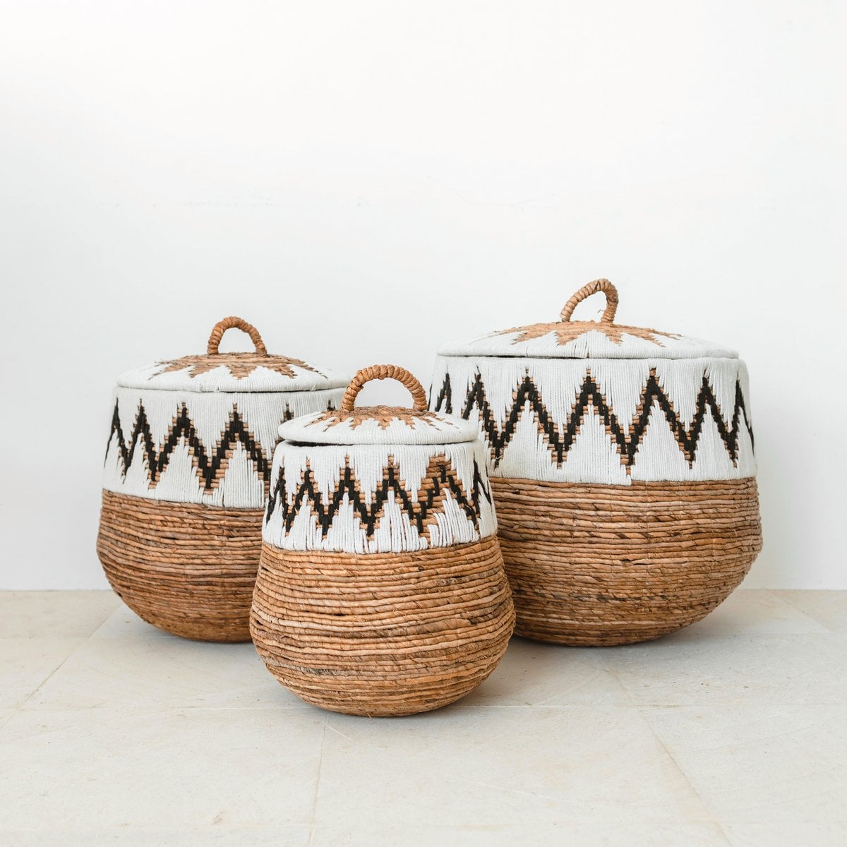 Lidded jute laundry basket L – Ø43 × 45 cm
