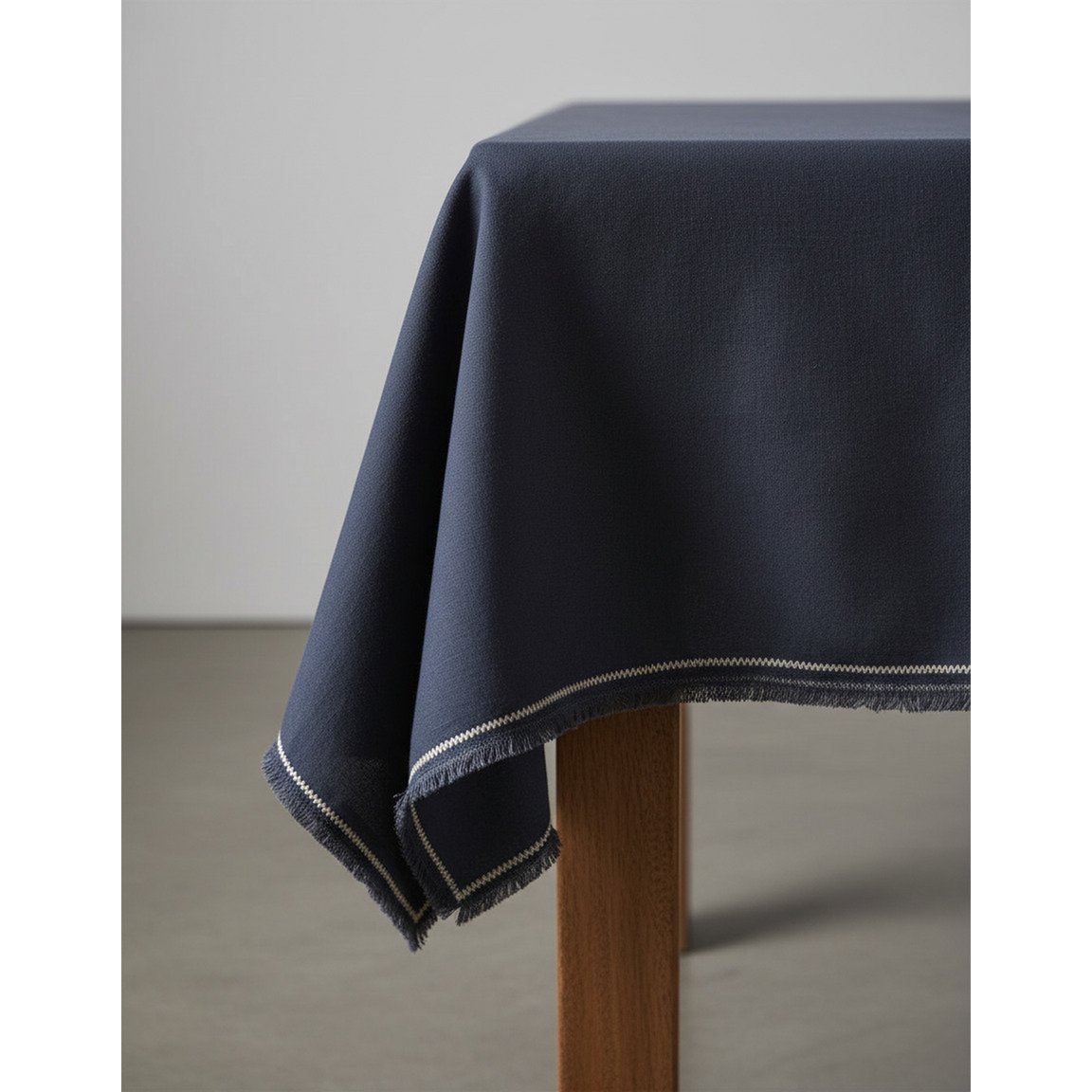 Linen tablecloth, black – 150×250 cm