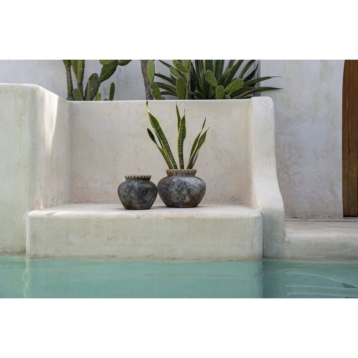 Styly terracotta vase, antique grey - medium