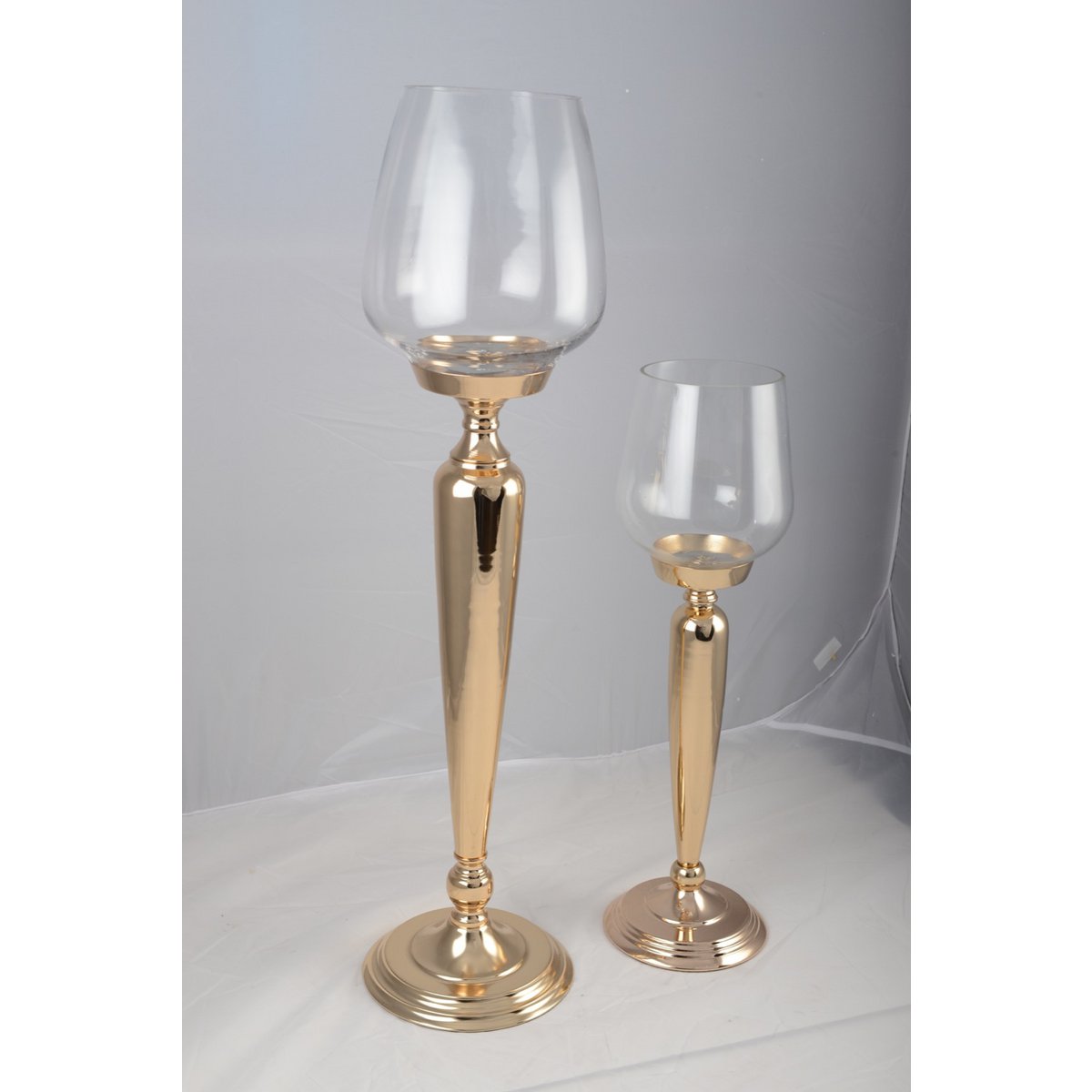 Høj metal lysestage, guld - 54,5 cm