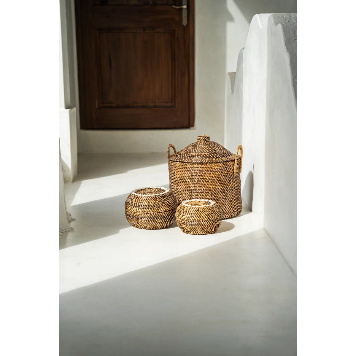 Rattan basket with handles and lid - Natural brown