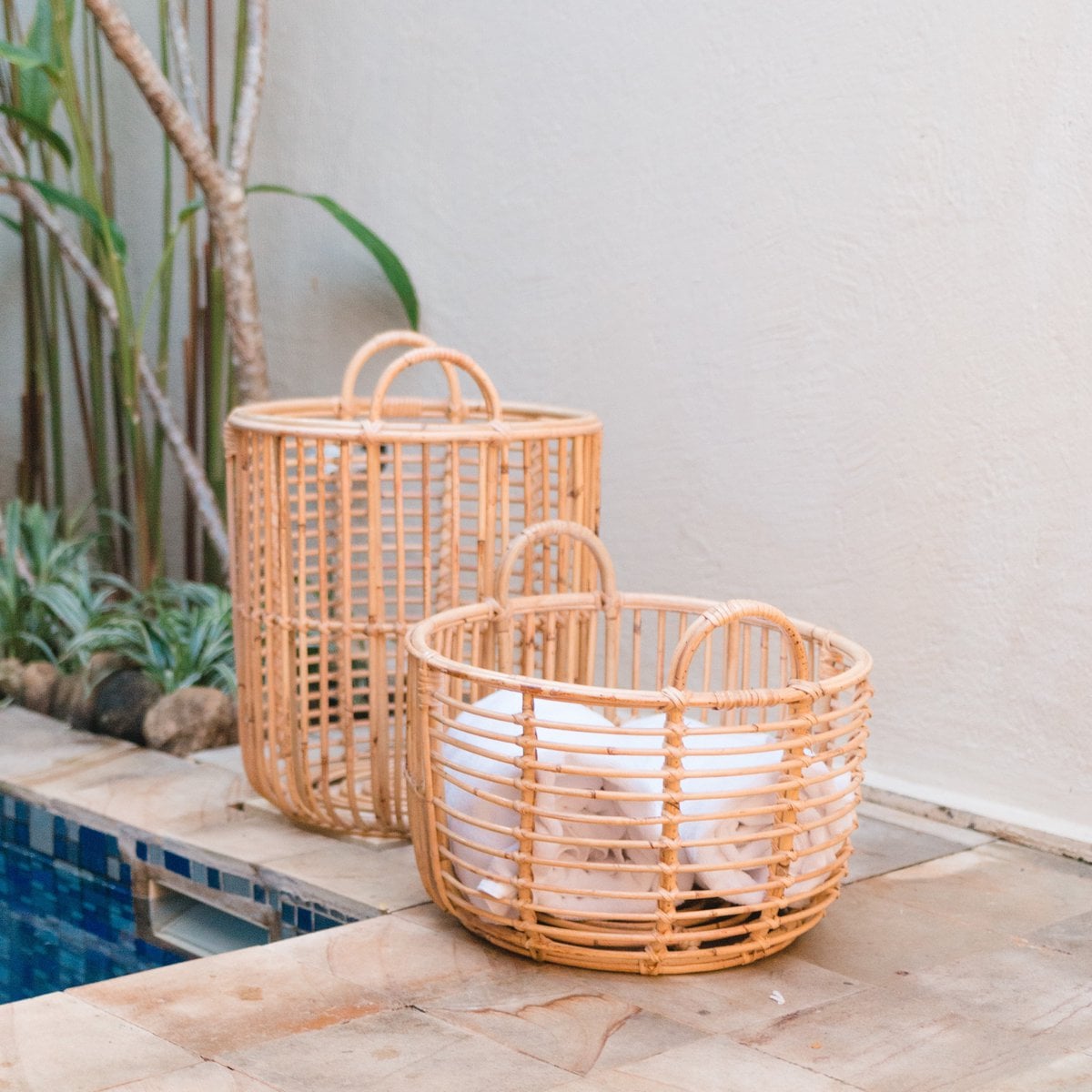 Handwoven rattan basket Jemuh low – ø42 × 27 cm, Indonesia