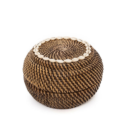 Colonial peek-a-boo basket, rattan - M
