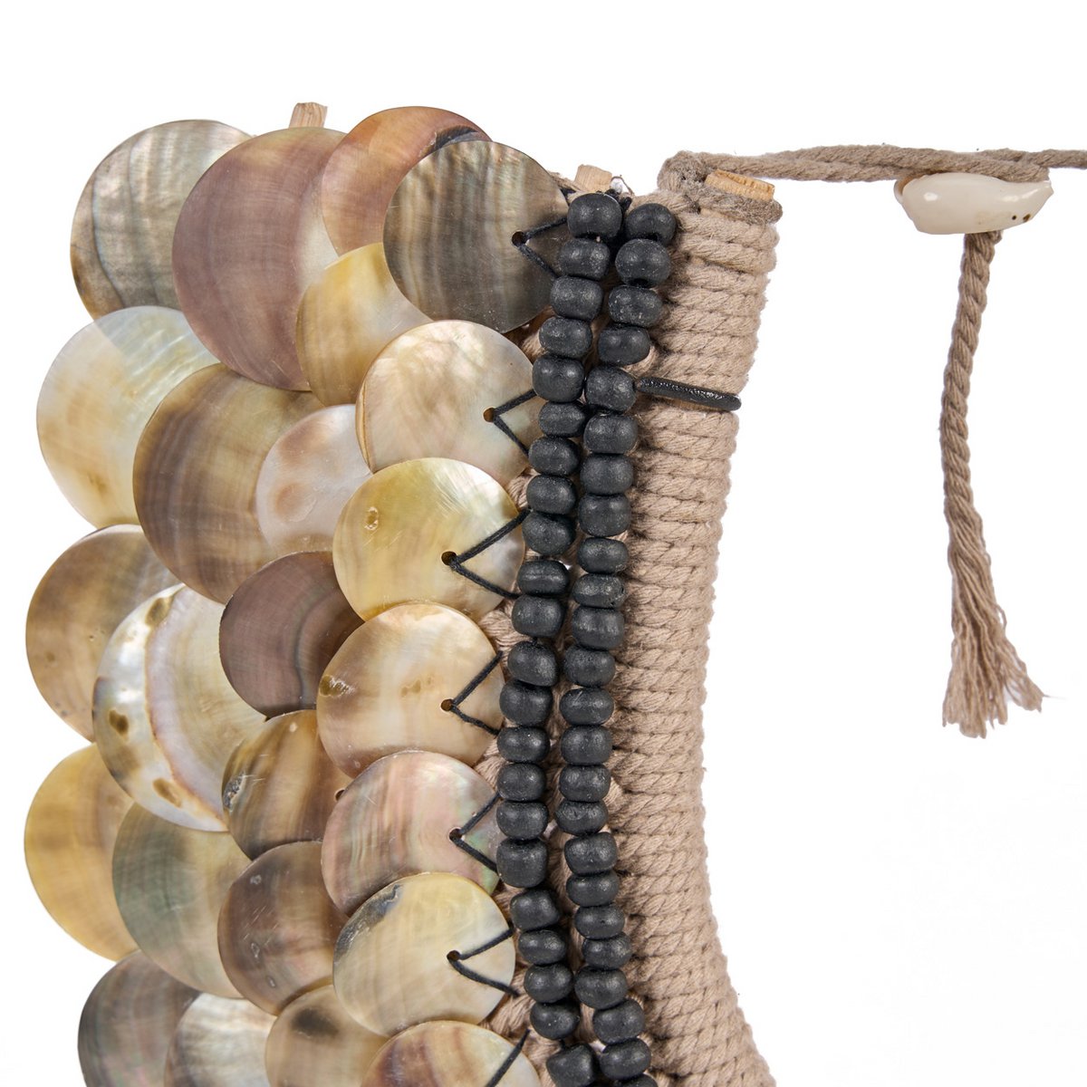 Shell necklace on stand - Natural, 40 cm