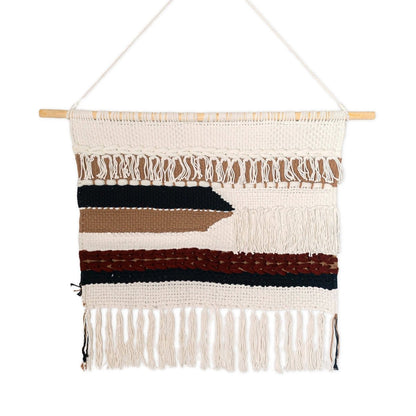 Cotton macrame wall hanging 120 × 95 cm – wood & cord