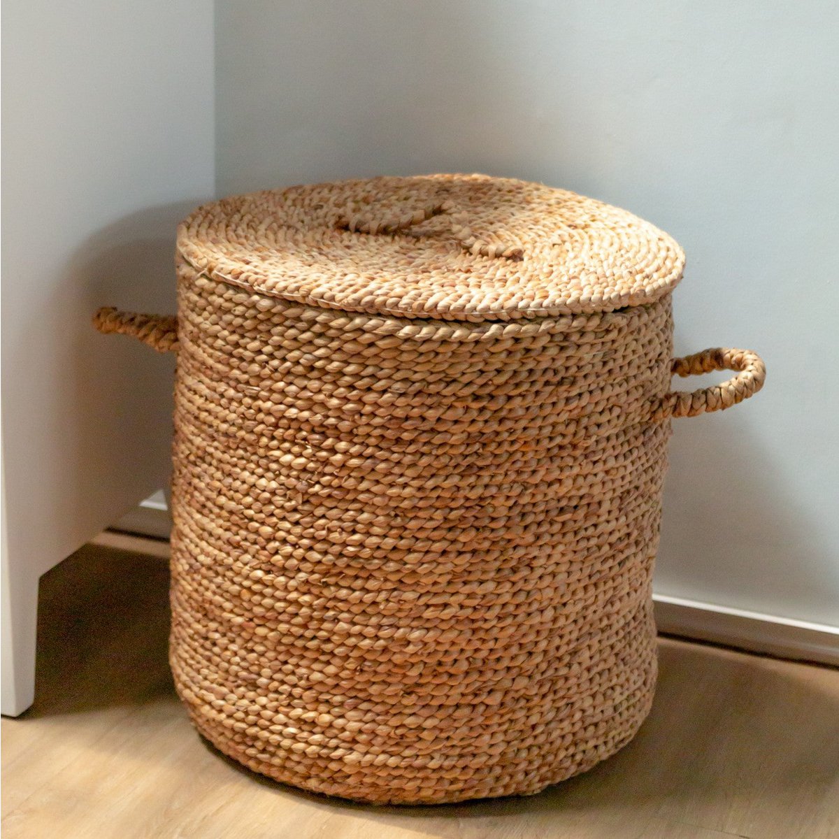 Water hyacinth laundry basket with lid AMAN Ø54 cm