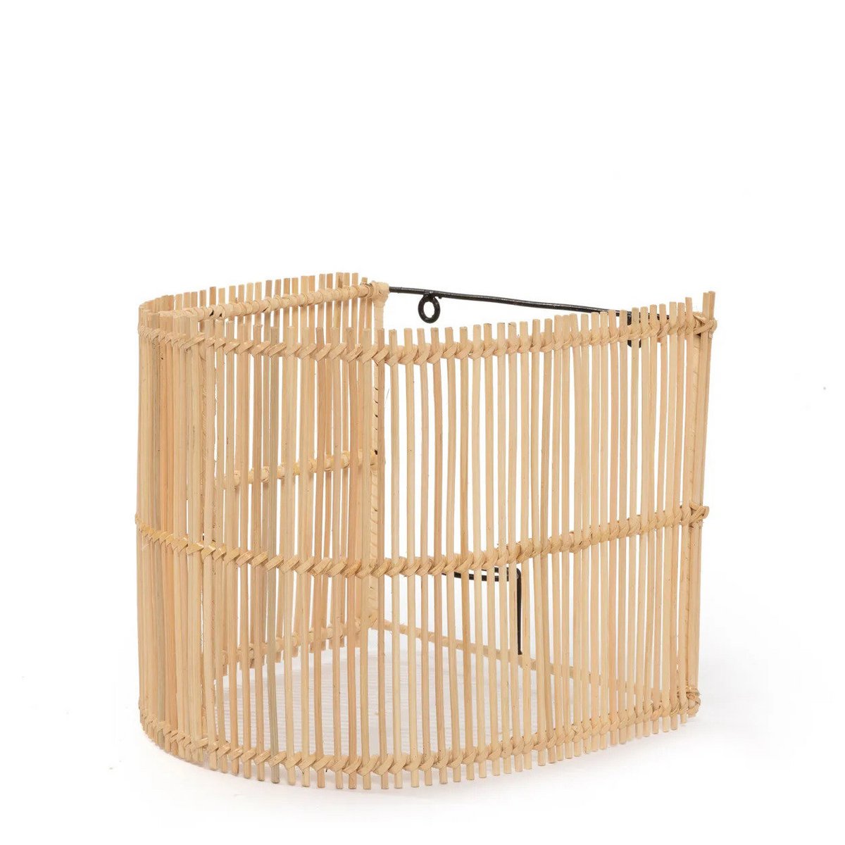 Væglampe af rattan 20×25 cm - halvcylinder, håndlavet