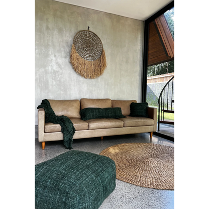 Håndfarvet lændepude i bomuld, skovgrøn - 35×100cm