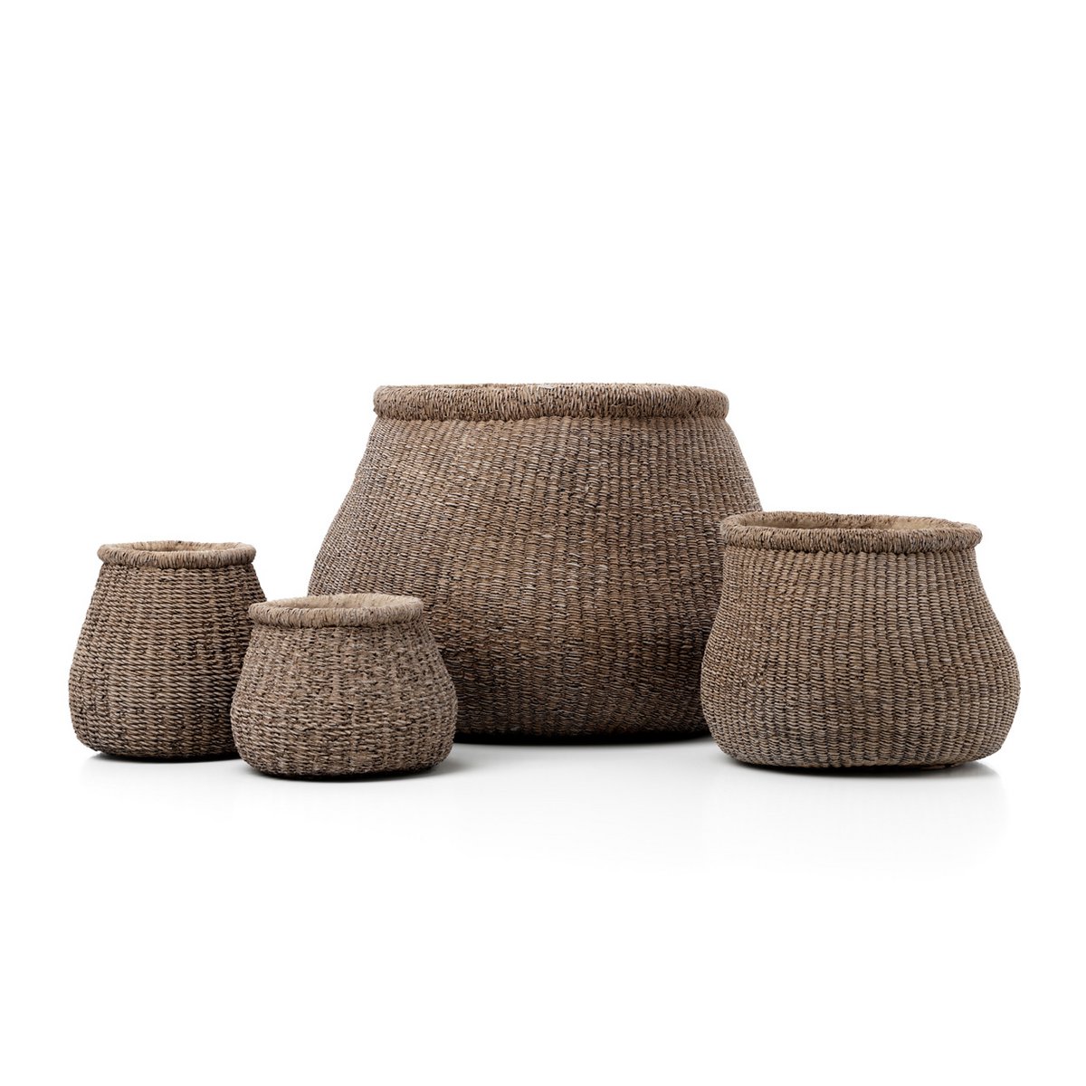 Concrete planter with puff silhouette, 25×23.5×19 cm, brown