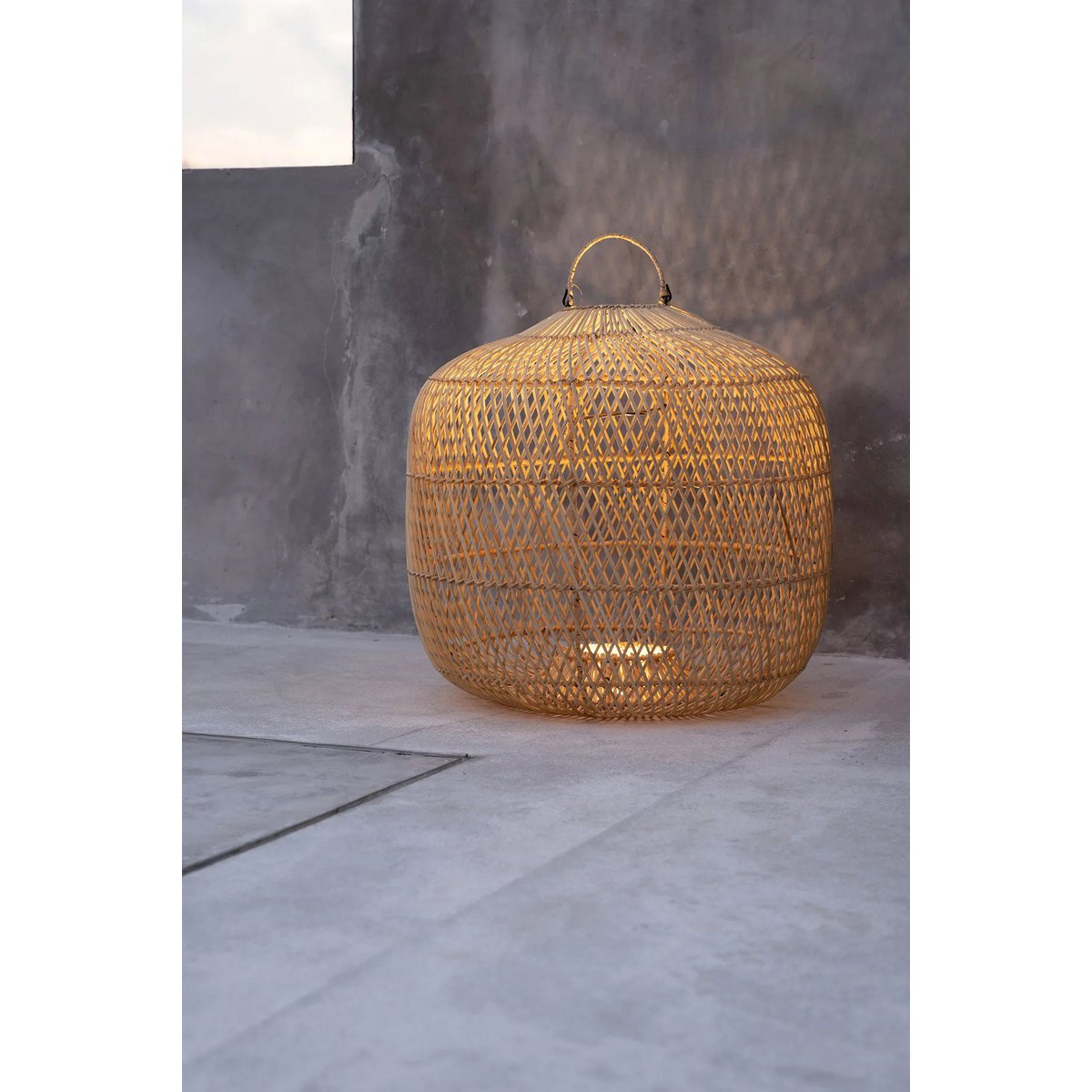 Rattan pendelskærm 48 cm – håndflettet, Indonesien