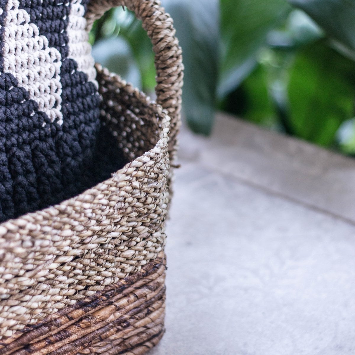 Banana fibre & seagrass basket Kapauku – 2 sizes