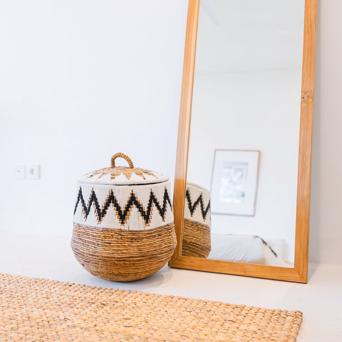 Lidded jute laundry basket L – Ø43 × 45 cm