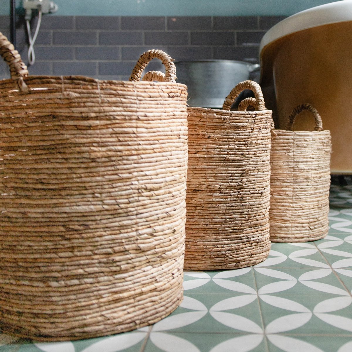 Woven storage basket SYAILENDRA L, 40 × 44 cm - made in Indonesia