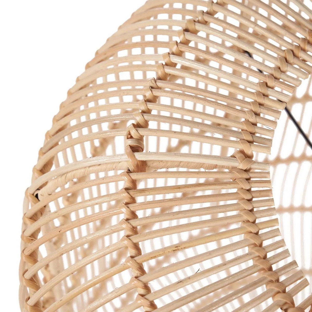 Rattan pendant light, medium – The Bozelo, beige