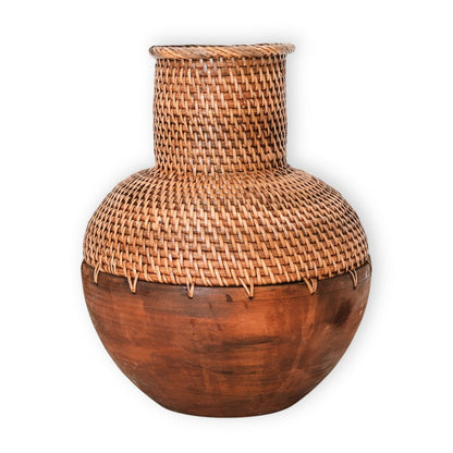 Flettet rattan og trævase KAMARI Ø 22 cm – brun