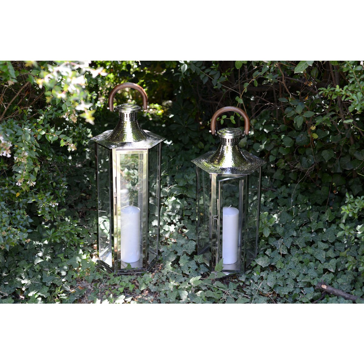 Glass lantern with wooden handle 33×28×70 cm