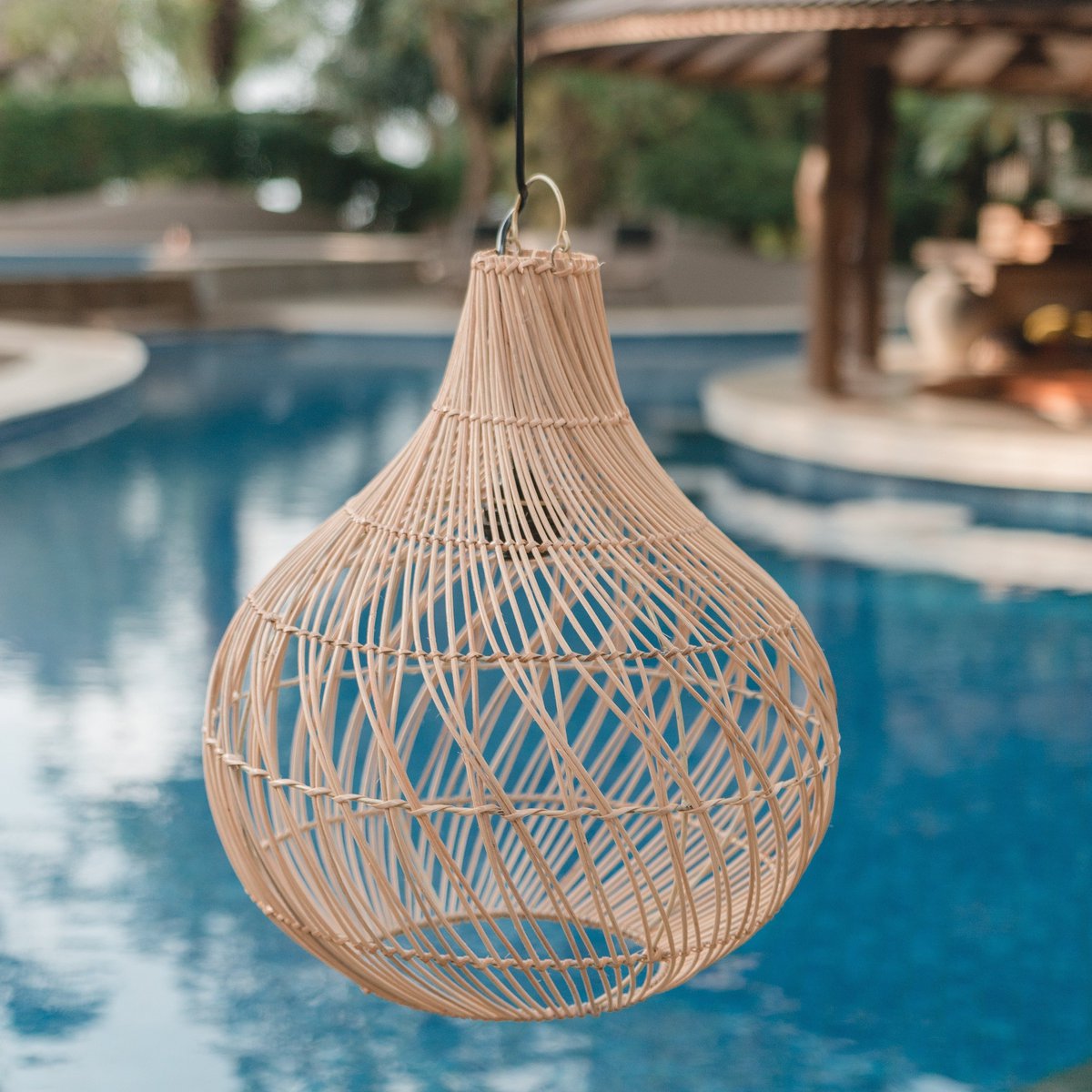 Handwoven rattan pendant lampshade - beige, Kenari