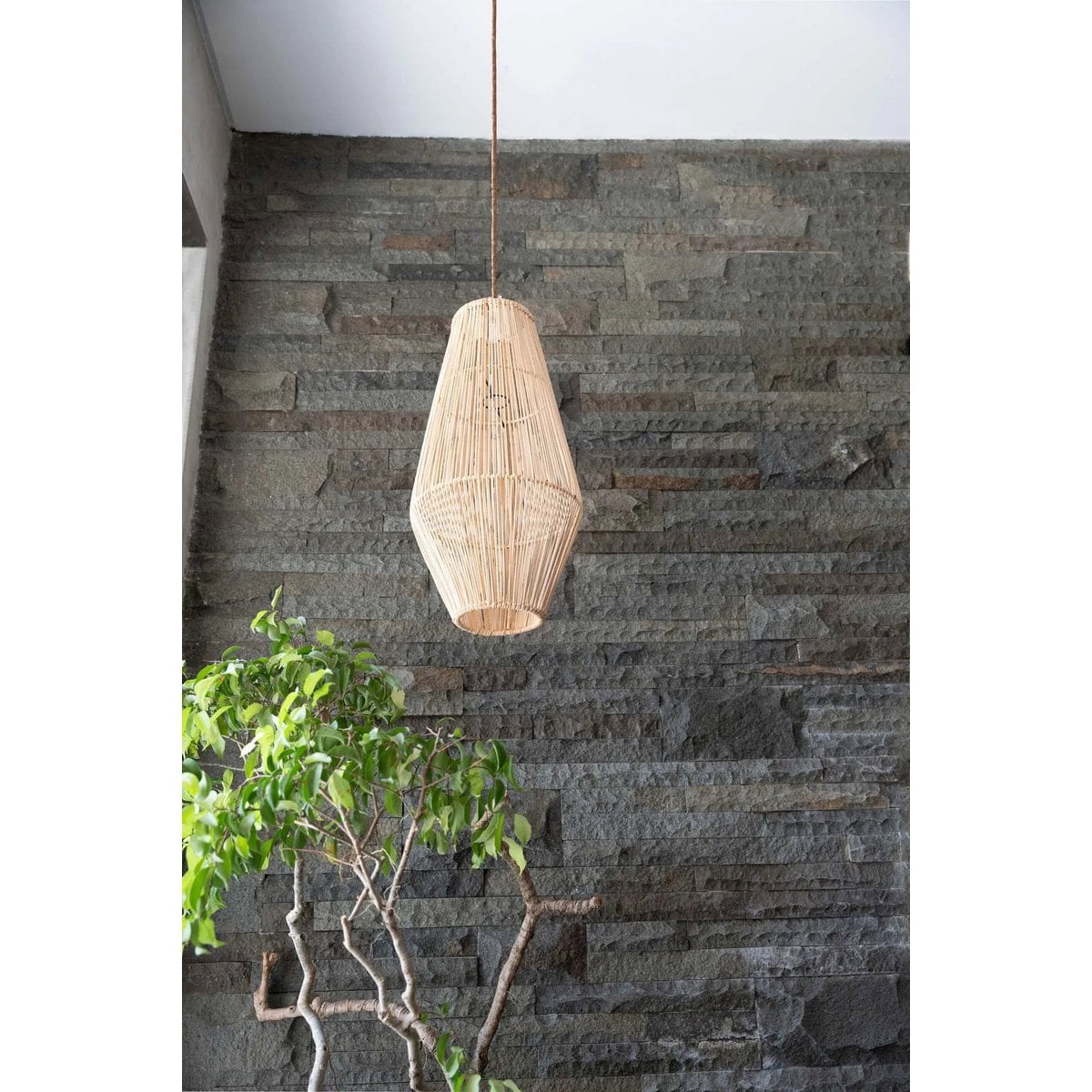 Rattan pendant shade, vertical poles – Afrodisiac Natural M