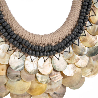 Shell necklace on stand - Natural, 40 cm