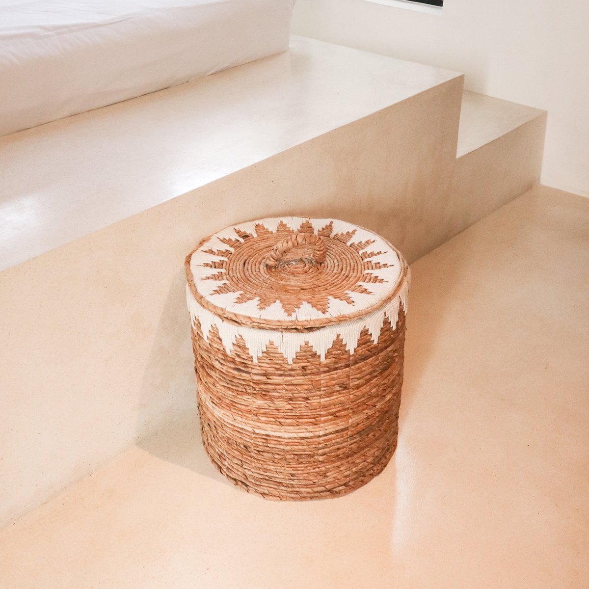 Jute laundry basket with lid EMPAT L – ø 42 × 40 cm