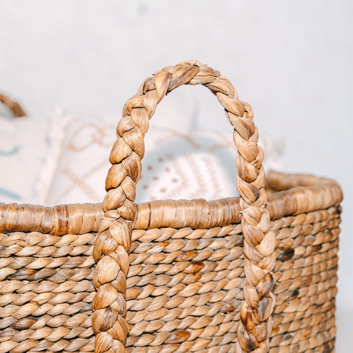 Woven square laundry basket 49×40 cm – beige & brown, 29 cm tall