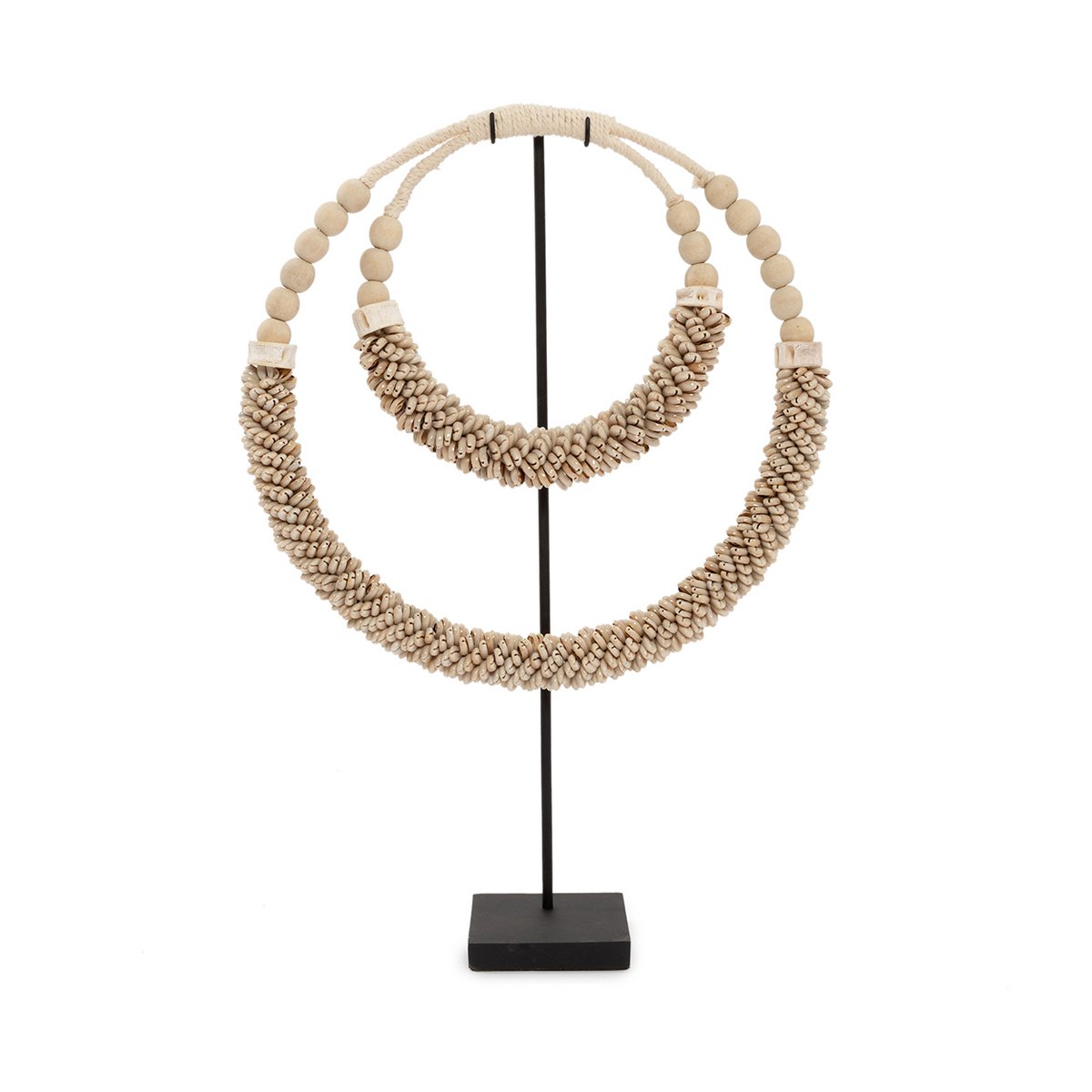 Shell necklace on stand - Natural