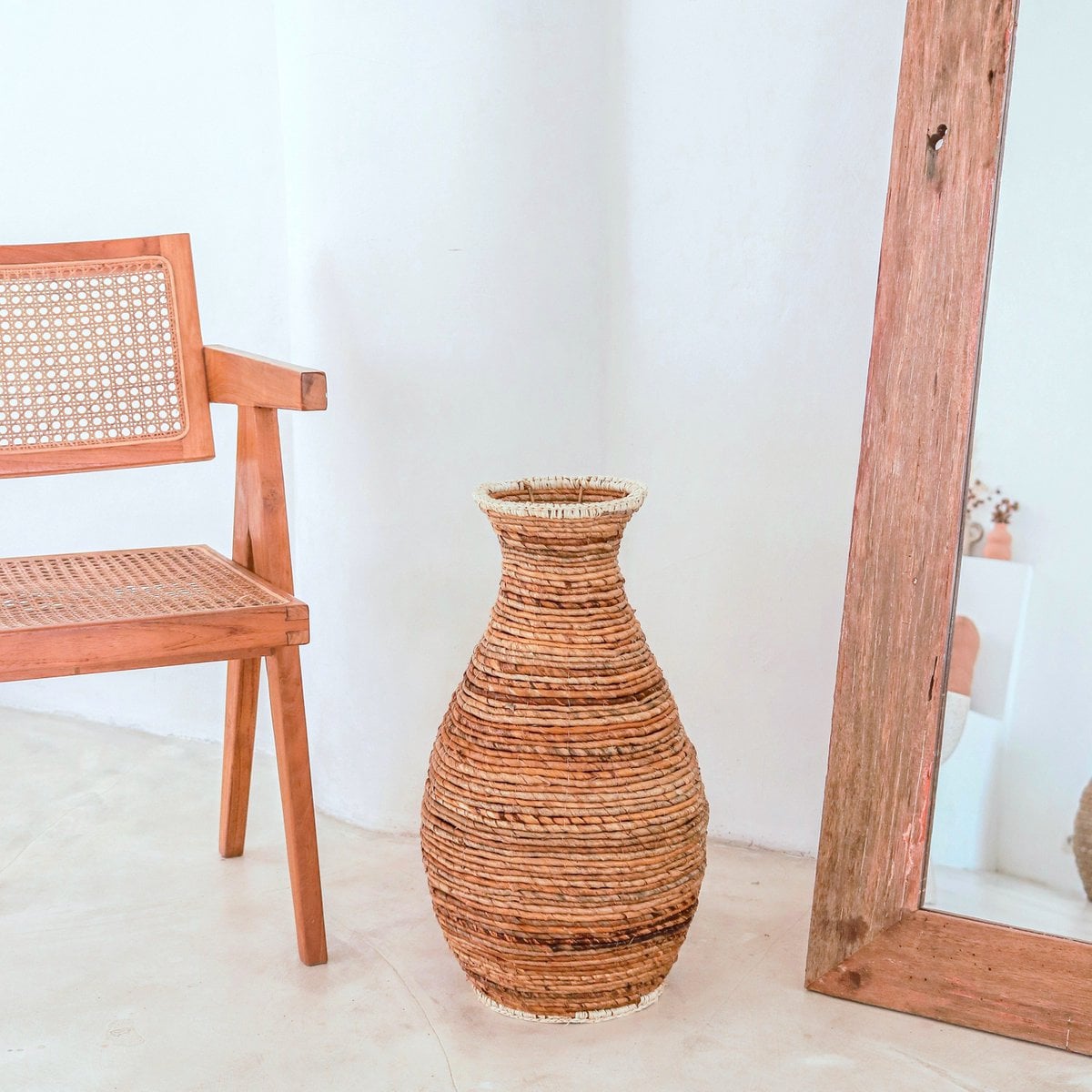 Raffia & metal vase TUMBAK - beige and brown