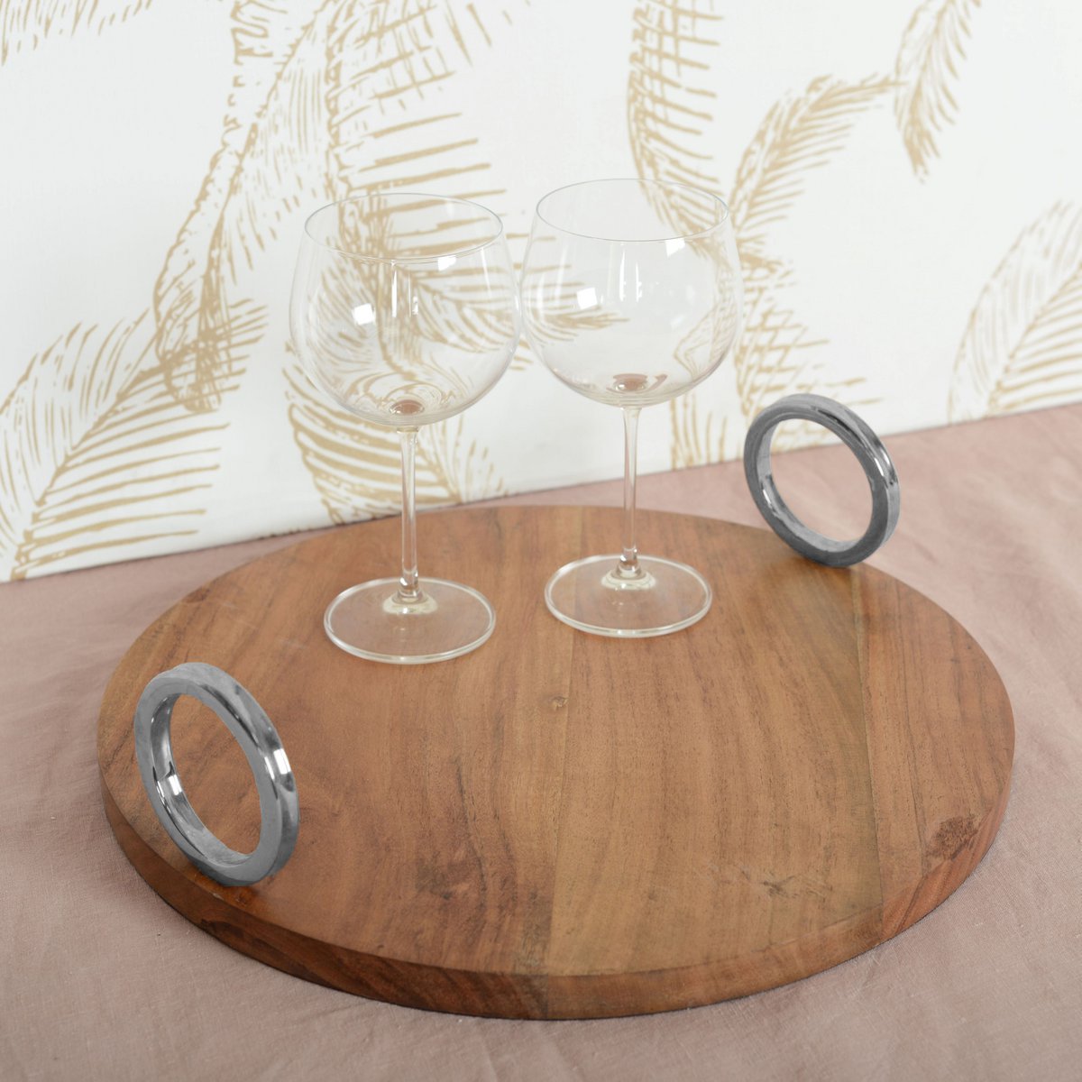Round wooden tray with silver handle 38 × 38 × 11 cm